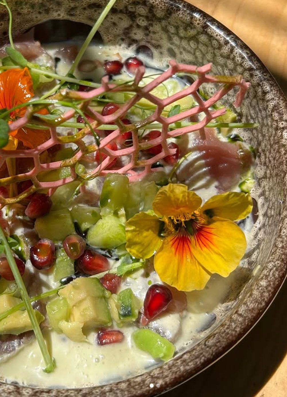 Ceviche de bonite marinée au leche de tigre